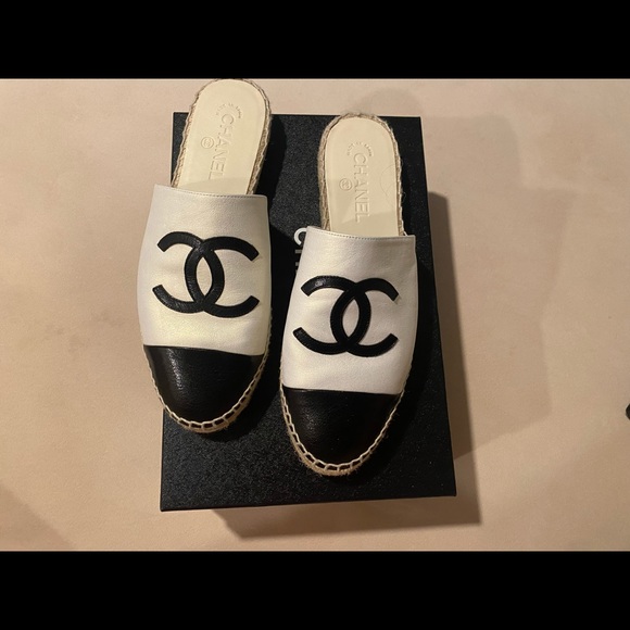 NWT Chanel espadrilles